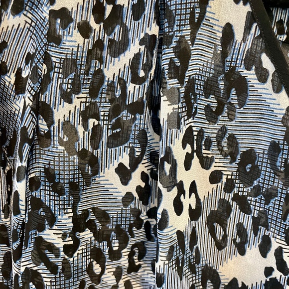 cabi Fatale Button Up Blouse, #977, S, EUC, Blue/Black Leopard Print - Picture 3 of 7